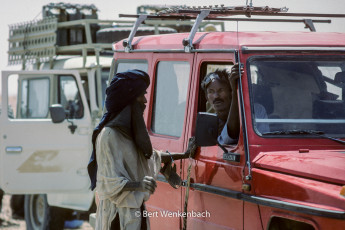 Back in Iferouane the first inhabited village after 8 days, we meet some Tuareg