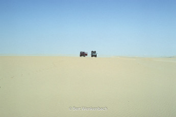 East of the Aïr mountains the Ténéré begins, the Tuareg call it the desert of deserts, the slide makes you understand why