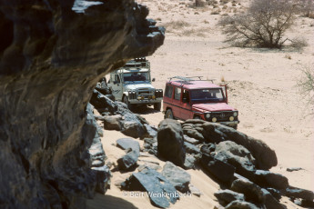 Standing on this ridge, in one direction we had a view on our cars ...