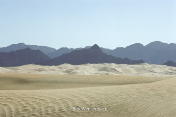 Some areas around Adrar Chiriet are very difficult to penetrate